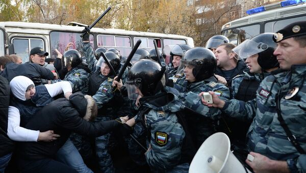 Беспорядки в московском районе Бирюлево Беспорядки в московском районе Бирюлево