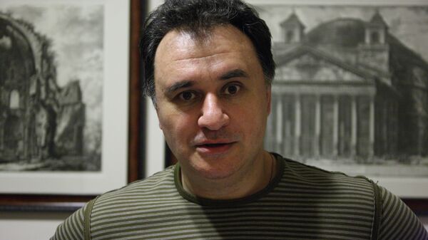 Архитектор и художник Максим Атаянц Архитектор и художник Максим Атаянц
