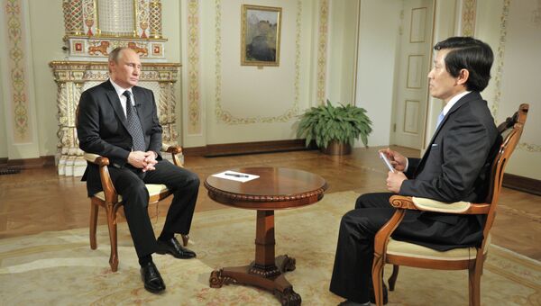 В.Путин дал интервью южнокорейской телерадиокомпании KBS В.Путин дал интервью южнокорейской телерадиокомпании KBS