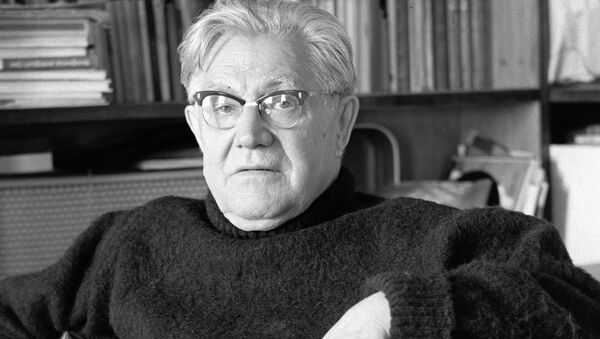 Поэт Алексей Александрович Сурков, архивное фото Поэт Алексей Александрович Сурков, архивное фото