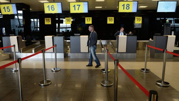 Зона досмотра пассажирского терминала, архивное фото Зона досмотра пассажирского терминала, архивное фото