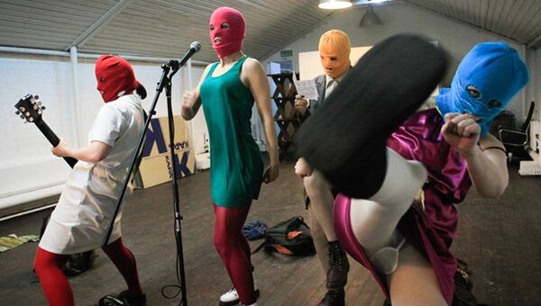 Кадр из фильма Показательный процесс: история Pussy Riot. Архивное фото Кадр из фильма Показательный процесс: история Pussy Riot. Архивное фото