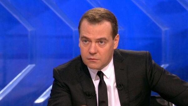Медведев перечислил качества, которые должны быть у мигрантов в России Медведев перечислил качества, которые должны быть у мигрантов в России