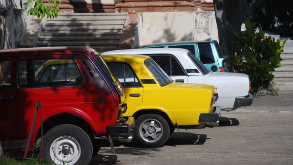 Куба отменяет ограничения на продажу новых автомобилей частным лицам. Архивное фото Куба отменяет ограничения на продажу новых автомобилей частным лицам. Архивное фото
