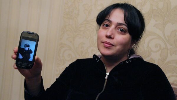 Севиль отправила боевику фото его ребенка, чтобы убедить вернуться к мирной жизни Севиль отправила боевику фото его ребенка, чтобы убедить вернуться к мирной жизни