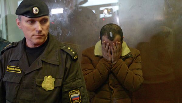 Заседание суда по рассмотрению меры пресечения свадебного стрелка. Фото с места события Заседание суда по рассмотрению меры пресечения свадебного стрелка. Фото с места события