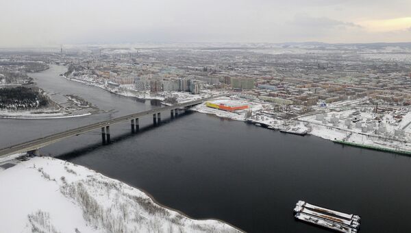 Красноярск, виды города, Октябрьский мост. Архивное фото Красноярск, виды города, Октябрьский мост. Архивное фото
