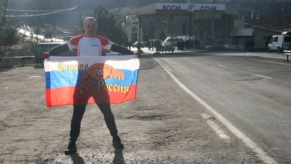 Россиянин Дмитрий Ерохин пробежал от Москвы до Сочи за 27 дней Россиянин Дмитрий Ерохин пробежал от Москвы до Сочи за 27 дней