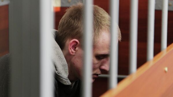 Обвиняемый в убийстве псковского священника Сергей Пчелинцев в зале суда, архивное фото Обвиняемый в убийстве псковского священника Сергей Пчелинцев в зале суда, архивное фото