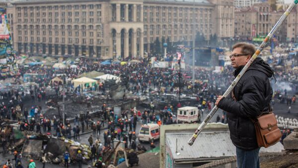 Сторонники оппозиции на площади Независимости в Киеве. Архивное фото Сторонники оппозиции на площади Независимости в Киеве. Архивное фото