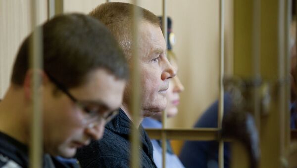 Экс-глава СХК Владимир Короткевич и его заместитель Юрий Кунгуров во время судебного заседания, фото с места событий Экс-глава СХК Владимир Короткевич и его заместитель Юрий Кунгуров во время судебного заседания, фото с места событий