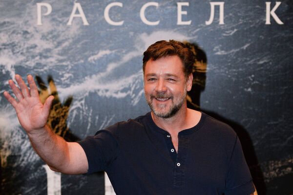 Актер Рассел Кроу во время фотоколла в рамках премьеры фильма Ной Актер Рассел Кроу во время фотоколла в рамках премьеры фильма Ной