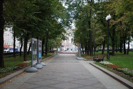 Парк на Никитском бульваре в Москве Парк на Никитском бульваре в Москве