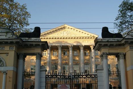 Усадьба Баташева, Шепелевых и Голицыных (городская клиническая больница номер 23), Верхняя Радищевская улица в Москве Усадьба Баташева, Шепелевых и Голицыных (городская клиническая больница номер 23), Верхняя Радищевская улица в Москве