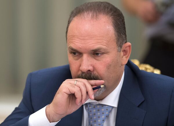 Министр строительства и жилищно-коммунального хозяйства РФ Михаил Мень Министр строительства и жилищно-коммунального хозяйства РФ Михаил Мень