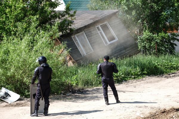 Снос незаконных построек в поселке Плеханово Снос незаконных построек в поселке Плеханово