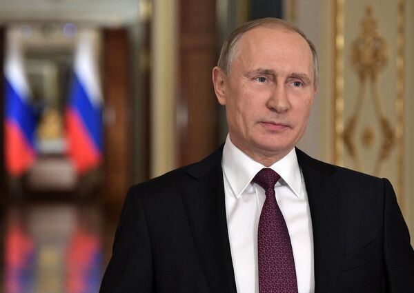 Обращение президента РФ В.Путина к выпускникам российских школ Обращение президента РФ В.Путина к выпускникам российских школ