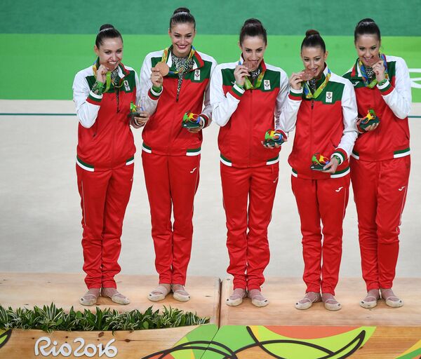 Спортсменки сборной Болгарии по художественной гимнастике Спортсменки сборной Болгарии по художественной гимнастике