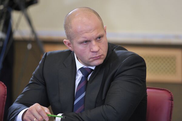 Федор Емельяненко на совещании о развитии системы физического воспитания детей и детско-юношеского спорта после Федор Емельяненко на совещании о развитии системы физического воспитания детей и детско-юношеского спорта после