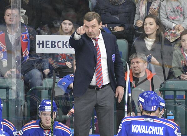 Главный тренер СКА Олег Знарок Главный тренер СКА Олег Знарок