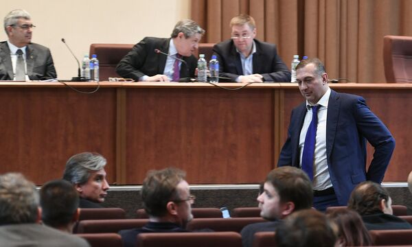 Алексей Власенко (справа) Алексей Власенко (справа)