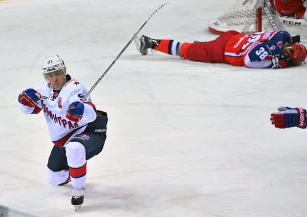 Форвард СКА Никита Гусев Форвард СКА Никита Гусев