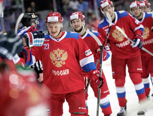 Нападающий сборной России Кирилл Капризов (на первом плане) Нападающий сборной России Кирилл Капризов (на первом плане)