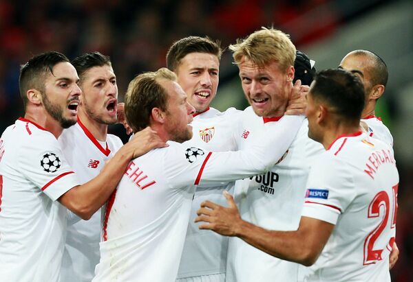 Футболисты Севильи Футболисты Севильи