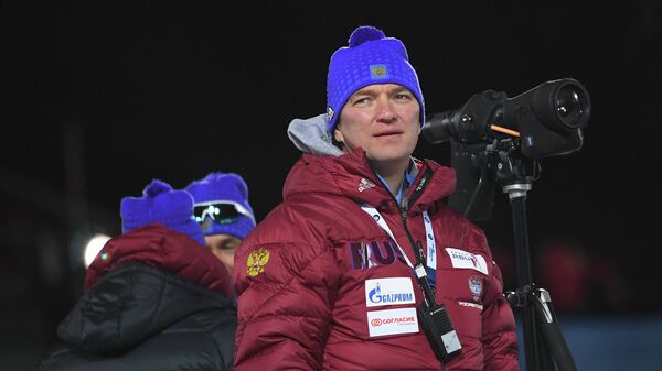 Старший тренер женской сборной России по биатлону Сергей Коновалов Старший тренер женской сборной России по биатлону Сергей Коновалов