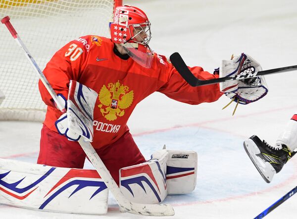 Вратарь сборной России Игорь Шестёркин Вратарь сборной России Игорь Шестёркин