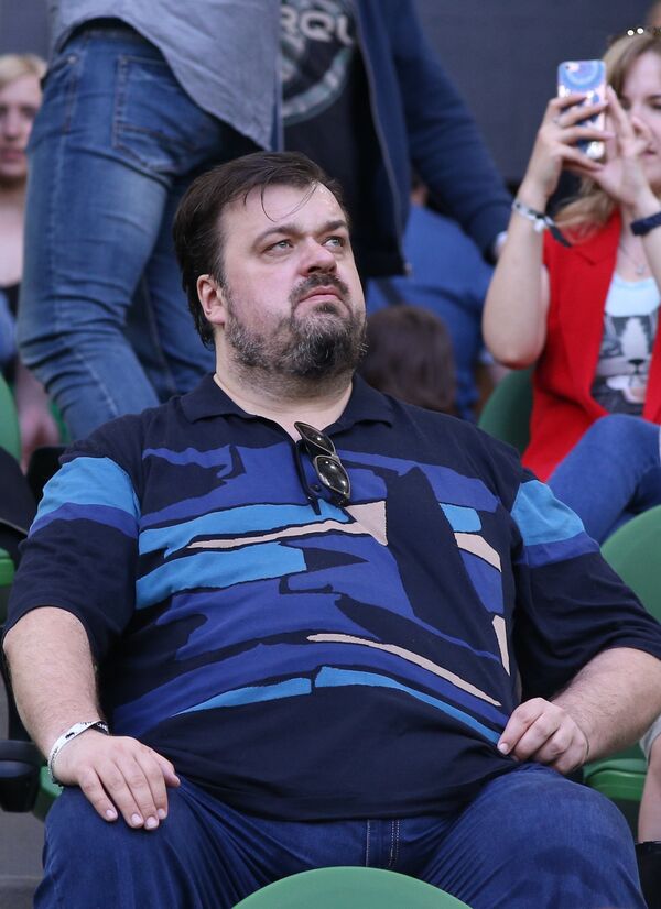 Спортивный комментатор Василий Уткин Спортивный комментатор Василий Уткин