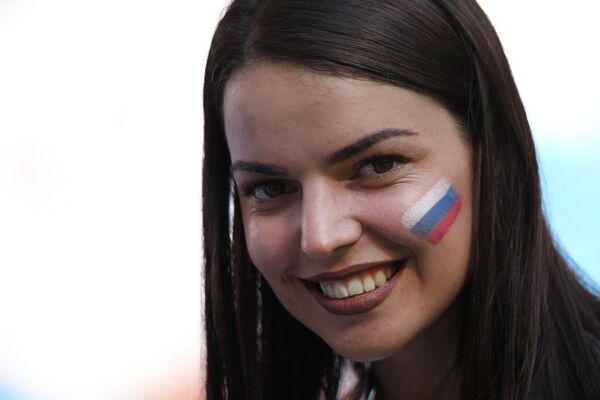Болельщица сборной России Болельщица сборной России