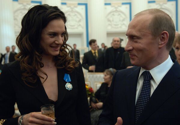 Елена Исинбаева и Владимир Путин Елена Исинбаева и Владимир Путин