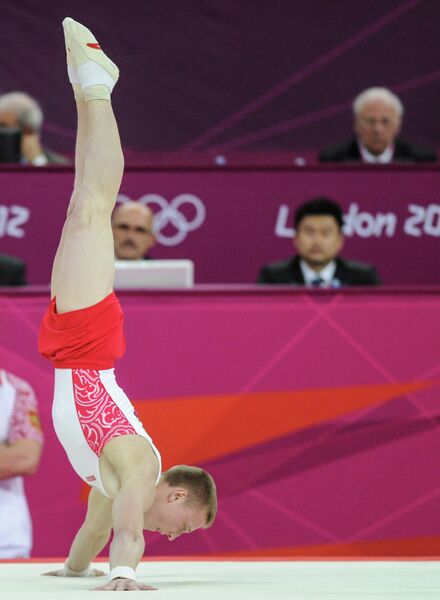 ОИ - 2012. Спортивная гимнастика. Мужчины. Вольные упражнения ОИ - 2012. Спортивная гимнастика. Мужчины. Вольные упражнения
