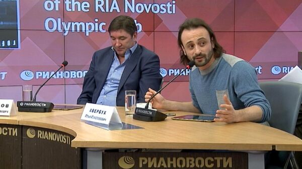 СМИ готовятся к Играм-2014 - Олимпийский клуб открылся в РИА Новости СМИ готовятся к Играм-2014 - Олимпийский клуб открылся в РИА Новости