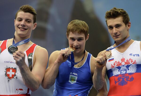 Призеры в упражнении на брусьях на чемпионате Европы по спортивной гимнастике Призеры в упражнении на брусьях на чемпионате Европы по спортивной гимнастике