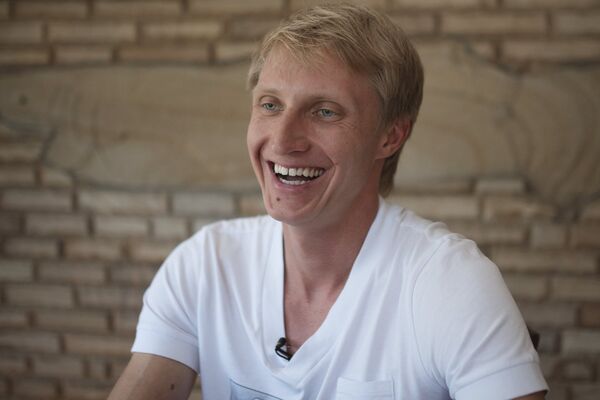 Конькобежец Иван Скобрев у себя дома Конькобежец Иван Скобрев у себя дома
