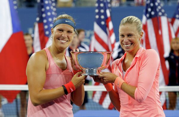 Андрея Главачкова и Люция Градецкая - победительницы US Open-2013 в парном разряде Андрея Главачкова и Люция Градецкая - победительницы US Open-2013 в парном разряде