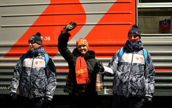 Олимпийский огонь прибыл в Новокузнецк Олимпийский огонь прибыл в Новокузнецк