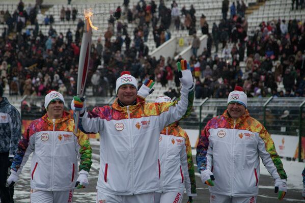 Чемпиона Олимпийских игр 2004 года по греко-римской борьбе Хасан Бароев Чемпиона Олимпийских игр 2004 года по греко-римской борьбе Хасан Бароев