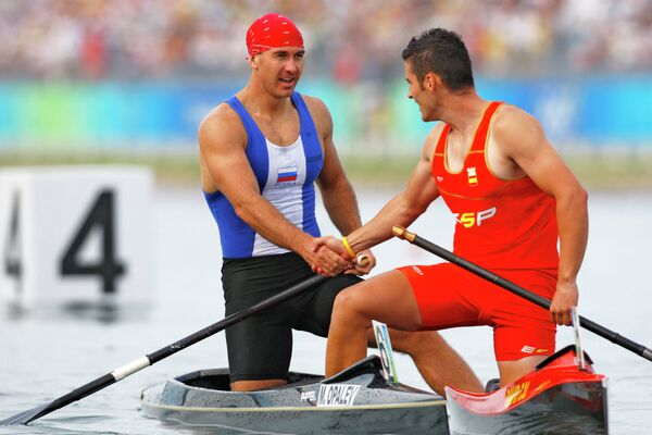 Олимпийский чемпион-2008 россиянин Максим Опалев (слева) Олимпийский чемпион-2008 россиянин Максим Опалев (слева)