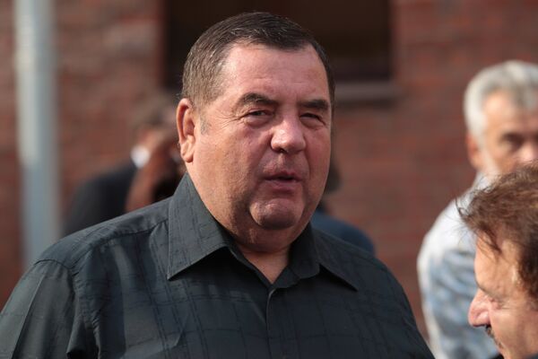 Президент международной федерации любительского самбо и депутат Государственной думы РФ Василий Шестаков Президент международной федерации любительского самбо и депутат Государственной думы РФ Василий Шестаков