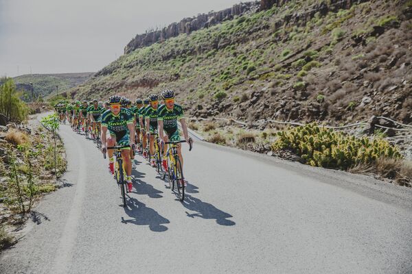 Российская велокоманда Tinkoff-Saxo Российская велокоманда Tinkoff-Saxo