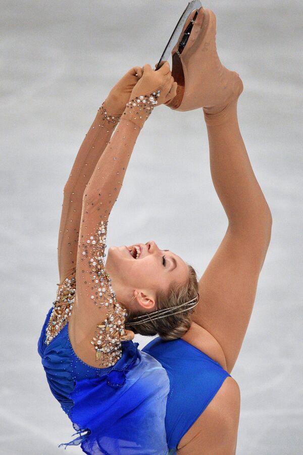 Елена Радионова вращения