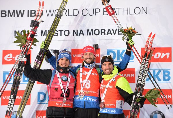 Симон Шемпп, Яков Фак и Жан-Гийом Беатрикс (слева направо) Симон Шемпп, Яков Фак и Жан-Гийом Беатрикс (слева направо)