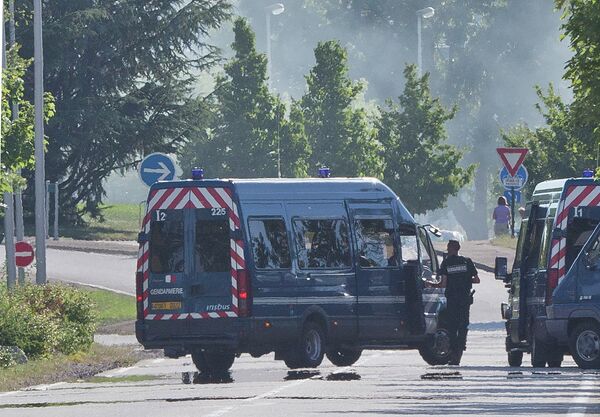 Машины французской полиции Машины французской полиции