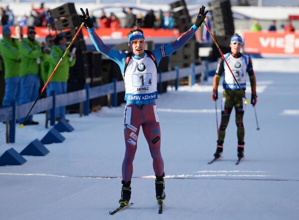 Слева направо: Антон Шипулин (Россия) и Симон Шемпп (Германия) Слева направо: Антон Шипулин (Россия) и Симон Шемпп (Германия)