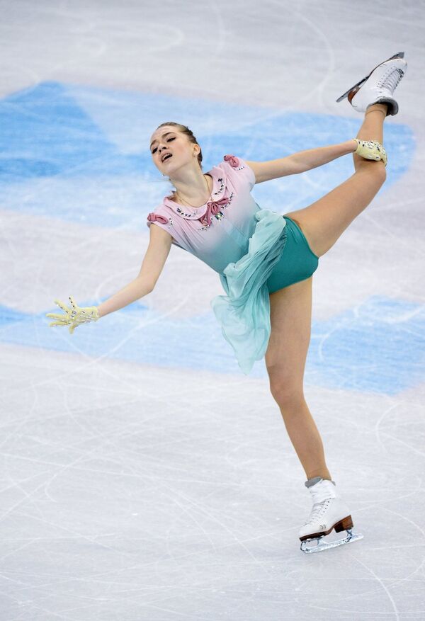 Елена Радионова Елена Радионова